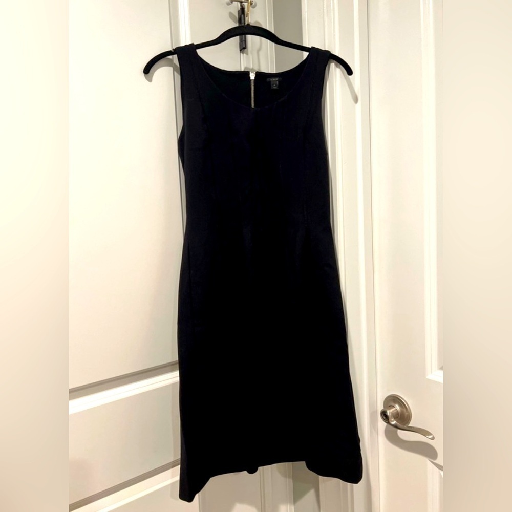 🏷️ J. Crew Black Label Sleeveless Tank Shift Black Midi Dress Size 2